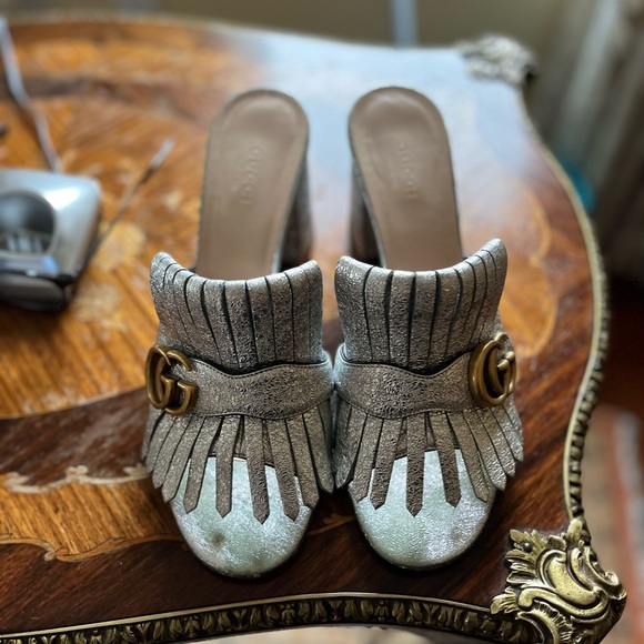 COPY - Authentic Gucci sandals - Picture 2 of 5